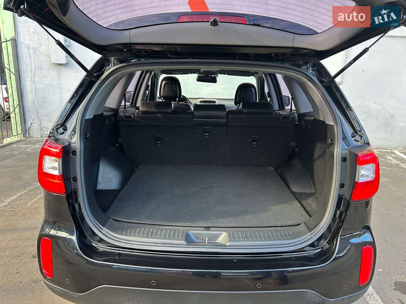 Позашляховик / Кросовер Kia Sorento 2012 в Одесі