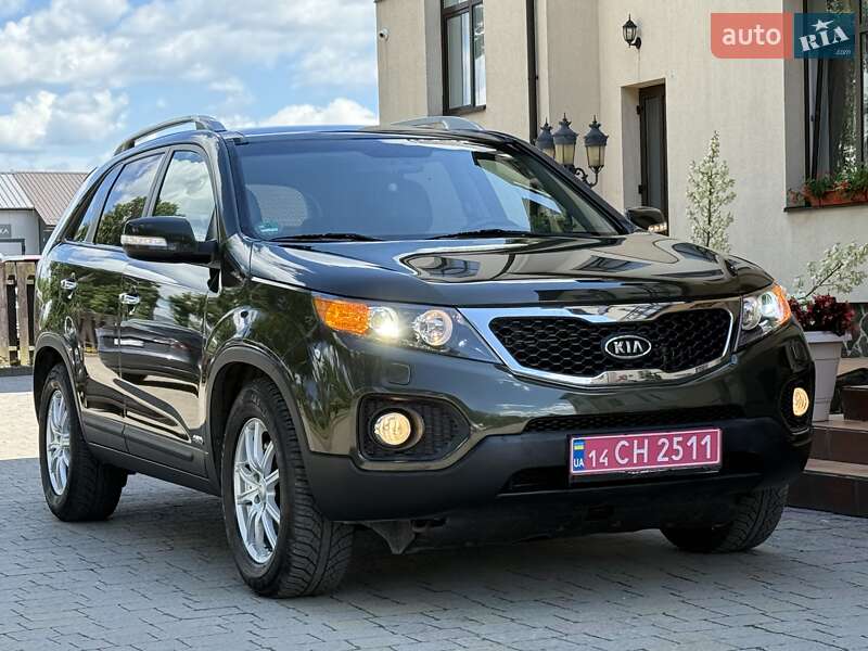 Внедорожник / Кроссовер Kia Sorento 2010 в Стрые