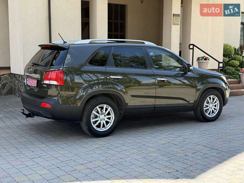 Внедорожник / Кроссовер Kia Sorento 2010 в Стрые