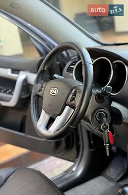 Внедорожник / Кроссовер Kia Sorento 2010 в 