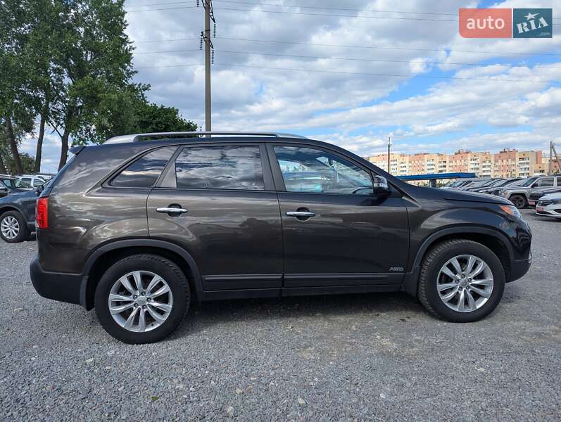 Внедорожник / Кроссовер Kia Sorento 2011 в Ровно