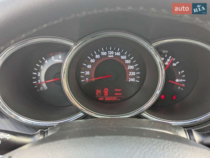 Внедорожник / Кроссовер Kia Sorento 2011 в Ровно