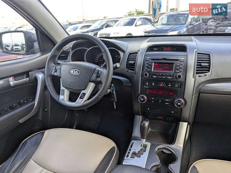 Внедорожник / Кроссовер Kia Sorento 2011 в Ровно
