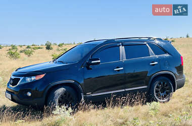 Позашляховик / Кросовер Kia Sorento 2010 в 