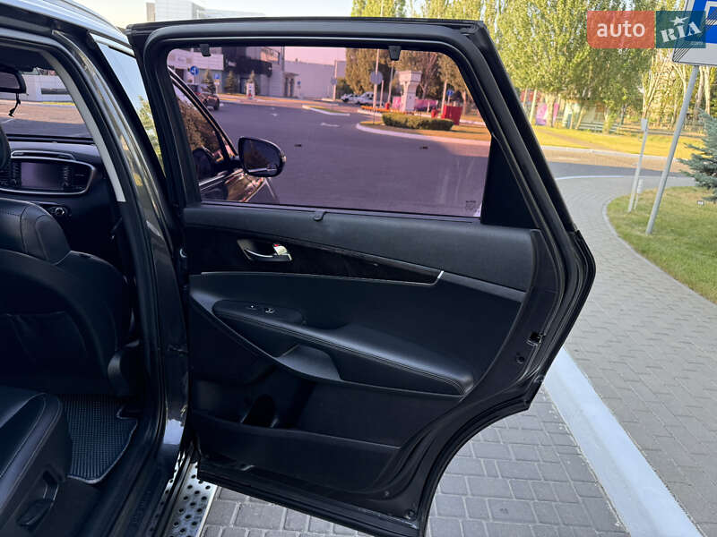 Внедорожник / Кроссовер Kia Sorento 2015 в Одессе