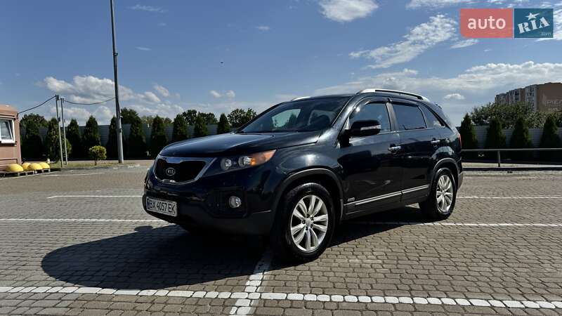 Внедорожник / Кроссовер Kia Sorento 2010 в 