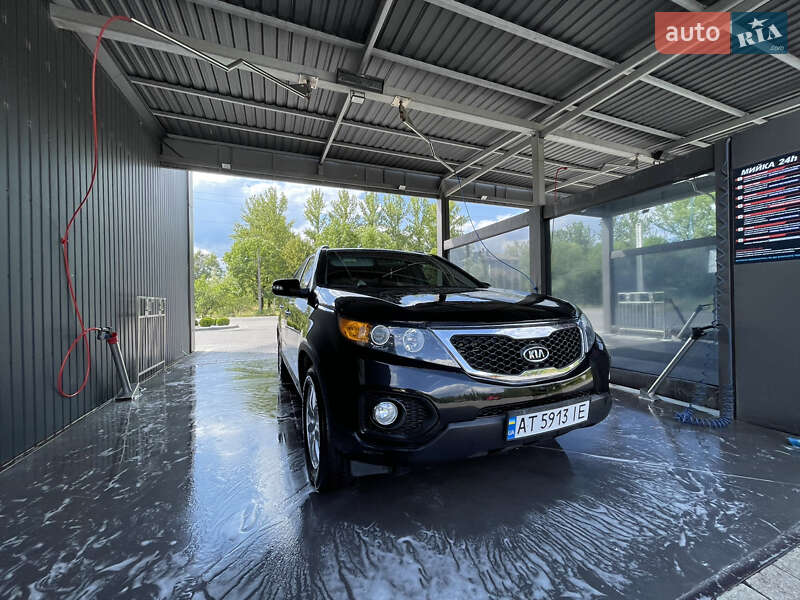 Внедорожник / Кроссовер Kia Sorento 2011 в Надворной