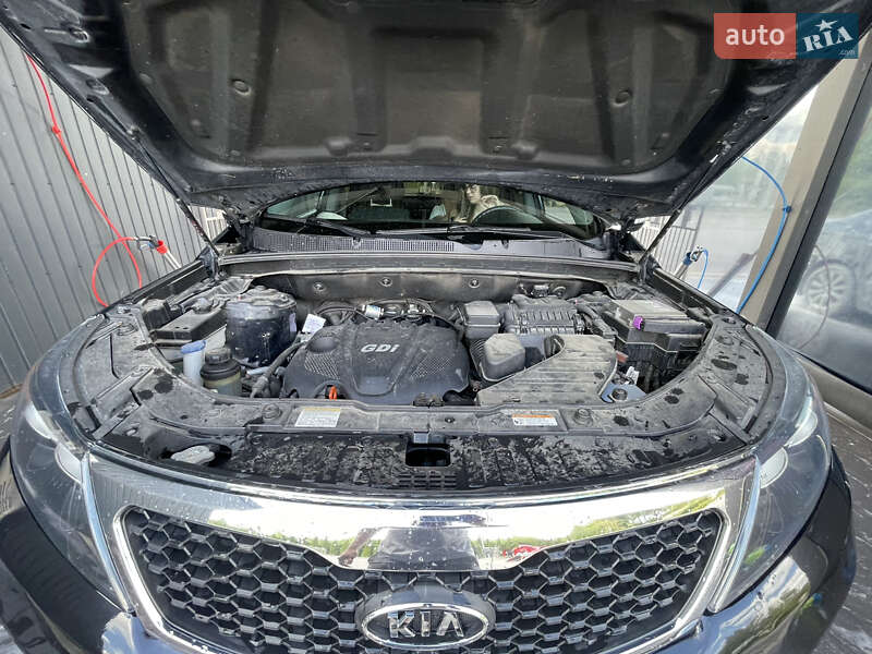 Внедорожник / Кроссовер Kia Sorento 2011 в Надворной