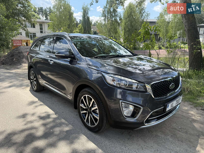 Внедорожник / Кроссовер Kia Sorento 2016 в Киеве