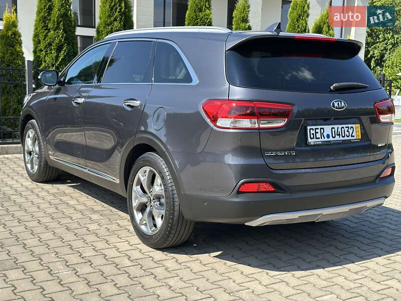 Позашляховик / Кросовер Kia Sorento 2015 в Стрию