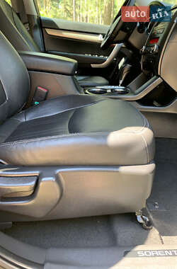 Внедорожник / Кроссовер Kia Sorento 2012 в 