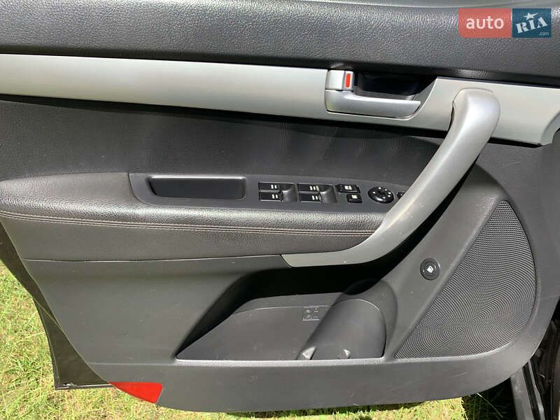 Внедорожник / Кроссовер Kia Sorento 2012 в Вараше