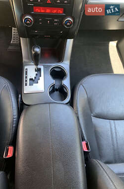 Внедорожник / Кроссовер Kia Sorento 2012 в 
