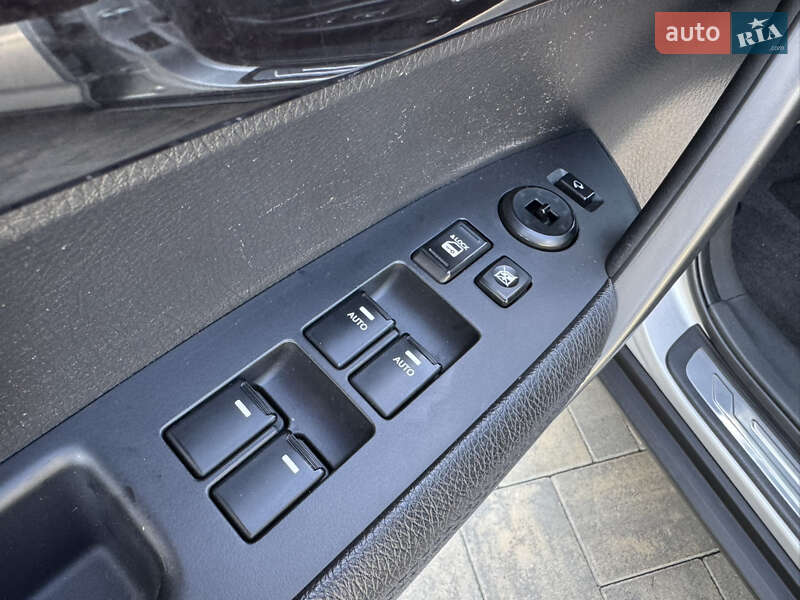 Внедорожник / Кроссовер Kia Sorento 2014 в Луцке