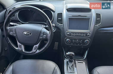 Внедорожник / Кроссовер Kia Sorento 2014 в 
