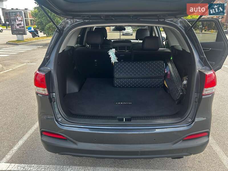 Внедорожник / Кроссовер Kia Sorento 2016 в Киеве