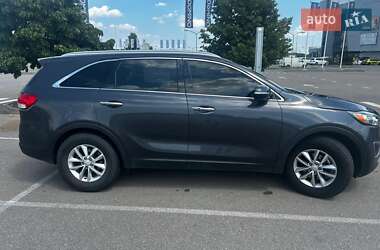 Внедорожник / Кроссовер Kia Sorento 2016 в 