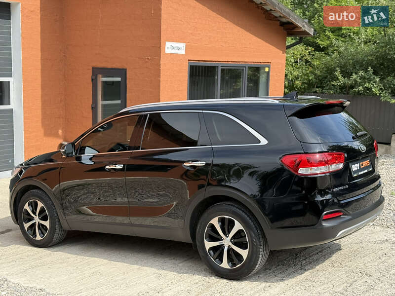 Позашляховик / Кросовер Kia Sorento 2017 в Івано-Франківську