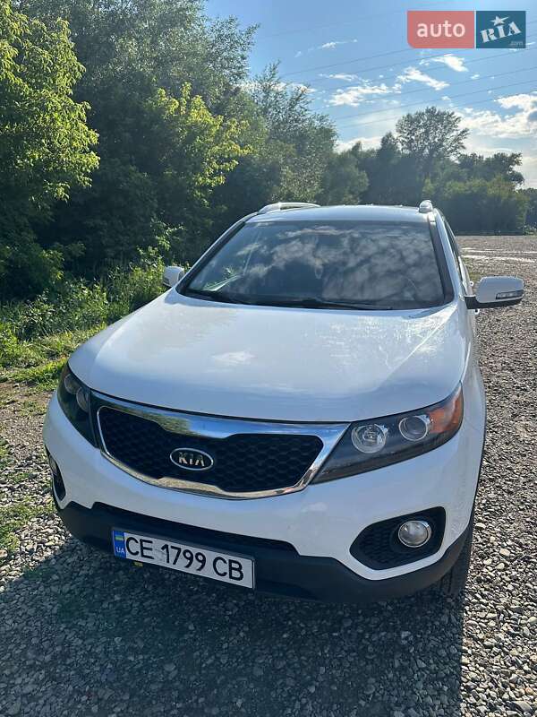 Внедорожник / Кроссовер Kia Sorento 2010 в Черновцах