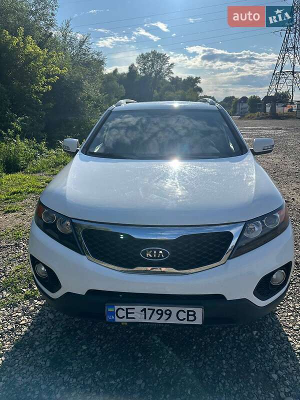 Внедорожник / Кроссовер Kia Sorento 2010 в Черновцах