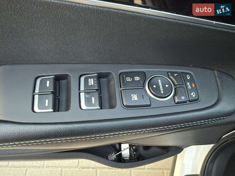 Позашляховик / Кросовер Kia Sorento 2015 в Луцьку