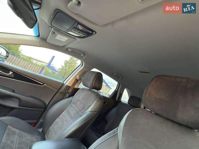 Позашляховик / Кросовер Kia Sorento 2015 в Луцьку
