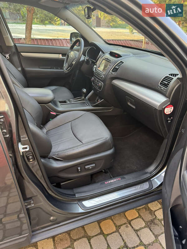 Позашляховик / Кросовер Kia Sorento 2014 в Луцьку