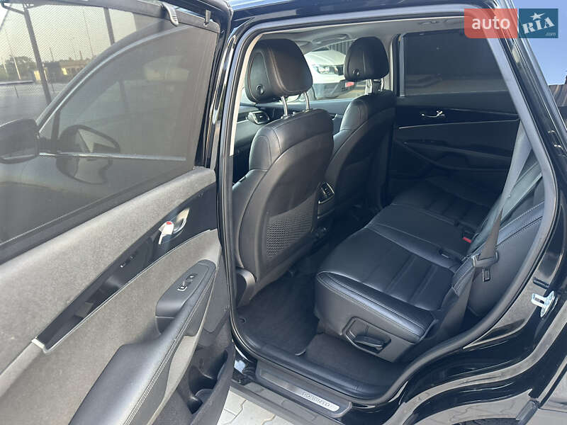 Внедорожник / Кроссовер Kia Sorento 2017 в Ровно