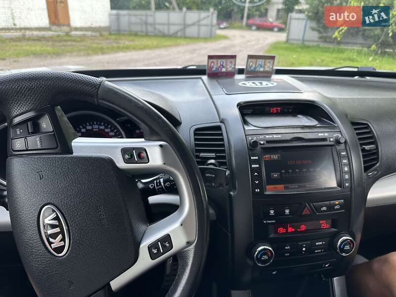 Внедорожник / Кроссовер Kia Sorento 2011 в Дубровице