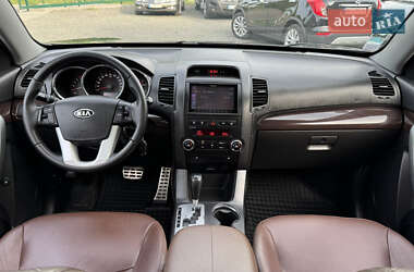 Внедорожник / Кроссовер Kia Sorento 2011 в 
