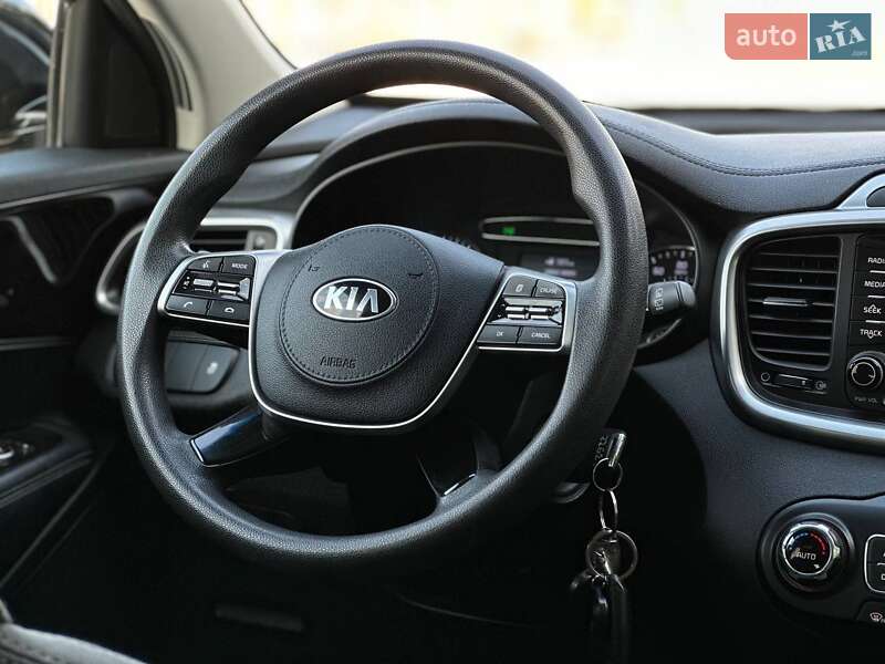 Внедорожник / Кроссовер Kia Sorento 2019 в Киеве
