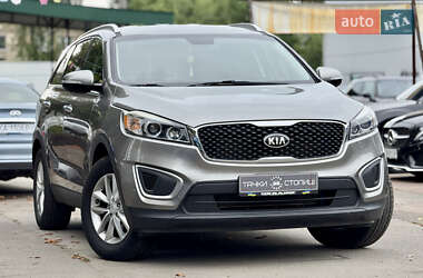 Позашляховик / Кросовер Kia Sorento 2016 в 