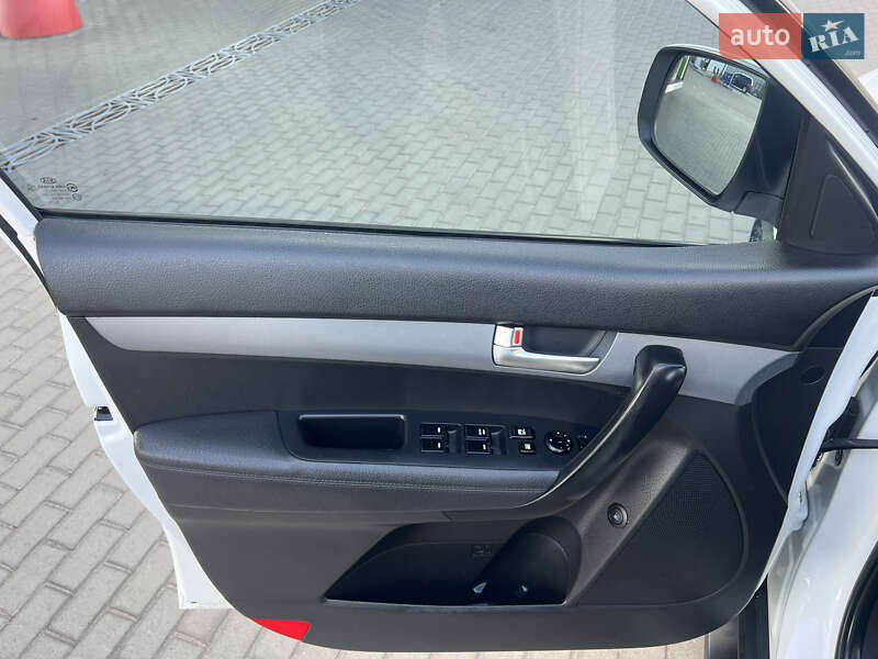 Внедорожник / Кроссовер Kia Sorento 2013 в Житомире