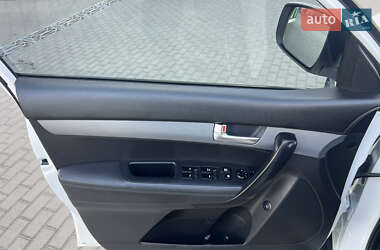 Внедорожник / Кроссовер Kia Sorento 2013 в 