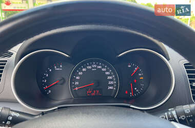 Внедорожник / Кроссовер Kia Sorento 2013 в 