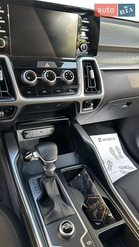 Внедорожник / Кроссовер Kia Sorento 2021 в Иршаве