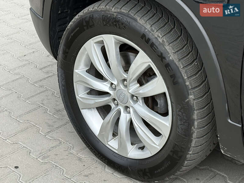 Внедорожник / Кроссовер Kia Sorento 2011 в Ровно