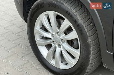 Внедорожник / Кроссовер Kia Sorento 2011 в 