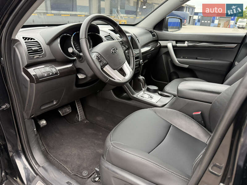 Внедорожник / Кроссовер Kia Sorento 2011 в Ровно