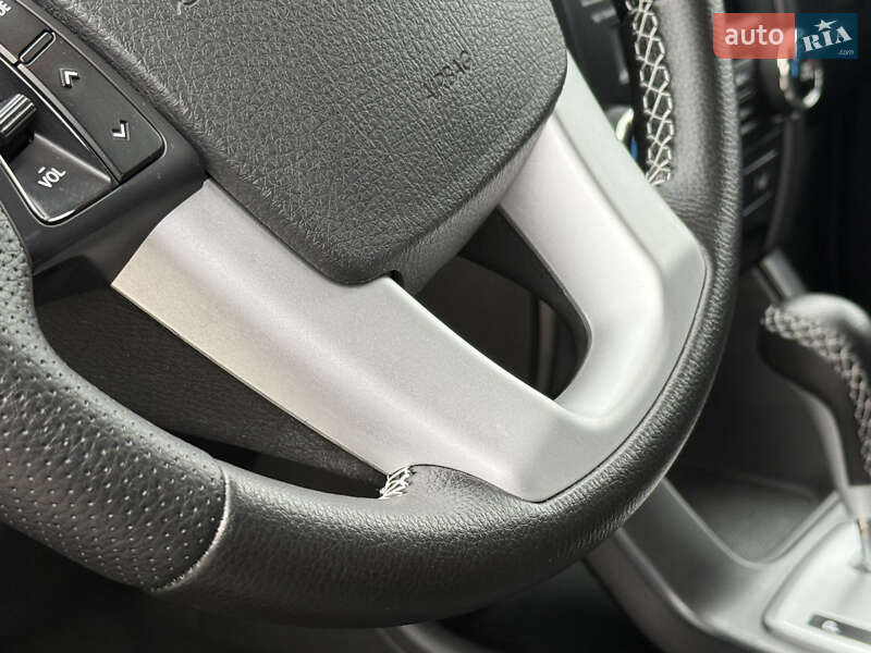 Внедорожник / Кроссовер Kia Sorento 2011 в Ровно