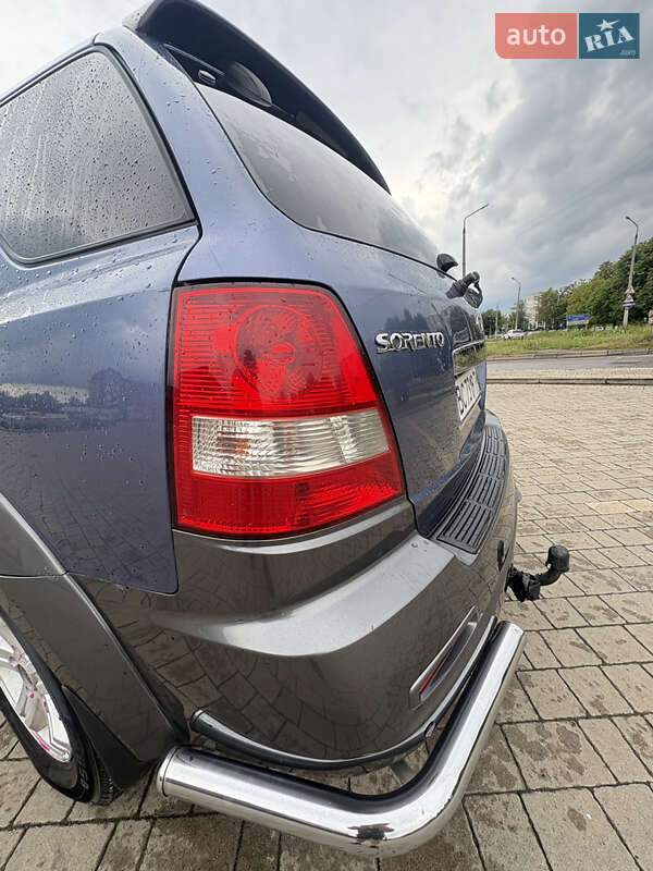 Внедорожник / Кроссовер Kia Sorento 2004 в Дрогобыче