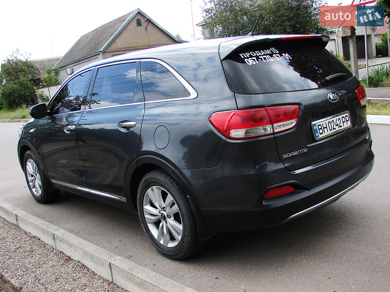Внедорожник / Кроссовер Kia Sorento 2015 в Одессе