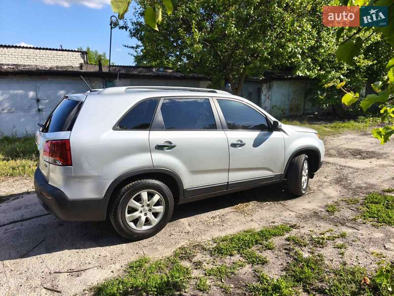 Внедорожник / Кроссовер Kia Sorento 2011 в Харькове