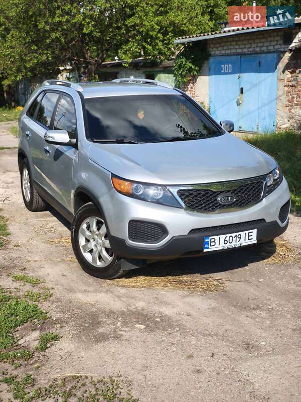 Внедорожник / Кроссовер Kia Sorento 2011 в Харькове