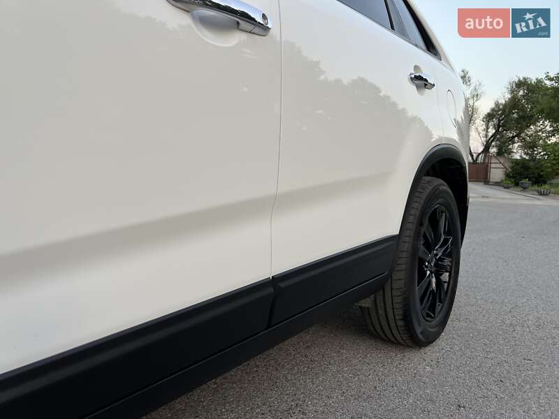 Внедорожник / Кроссовер Kia Sorento 2011 в Радивилове
