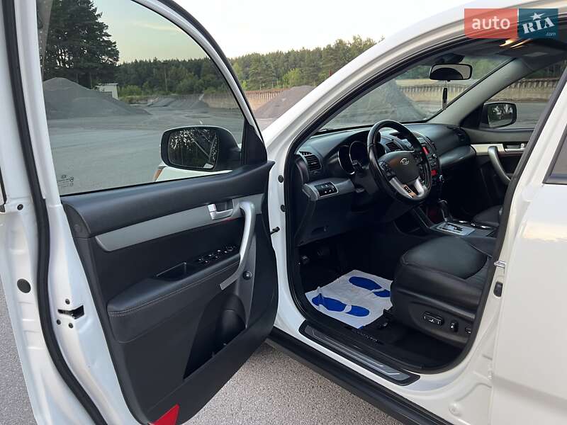 Внедорожник / Кроссовер Kia Sorento 2011 в Радивилове