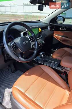 Внедорожник / Кроссовер Kia Sorento 2018 в 