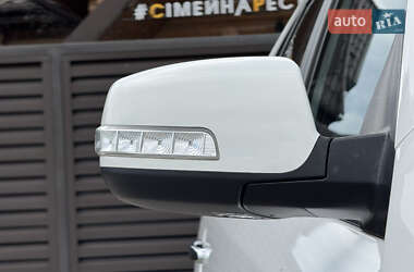 Внедорожник / Кроссовер Kia Sorento 2011 в 