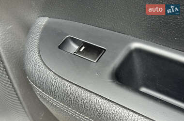 Внедорожник / Кроссовер Kia Sorento 2011 в 