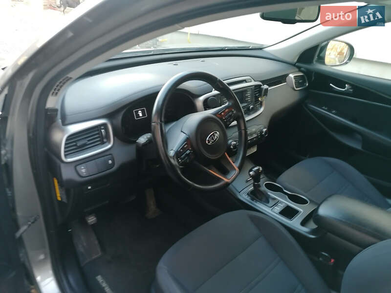 Позашляховик / Кросовер Kia Sorento 2015 в Львові